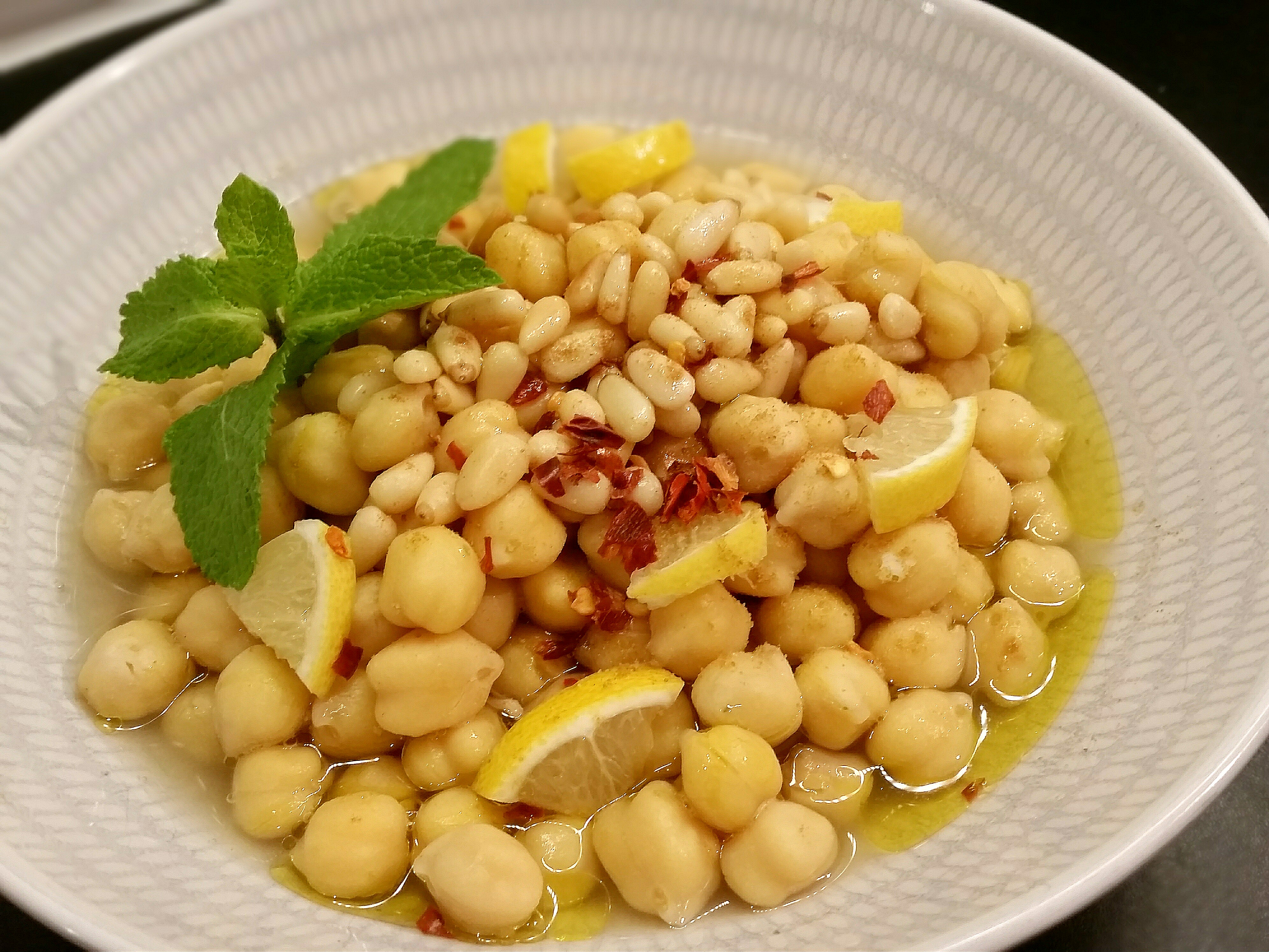 Balila- Rustik hummus - ZEINAS KITCHEN