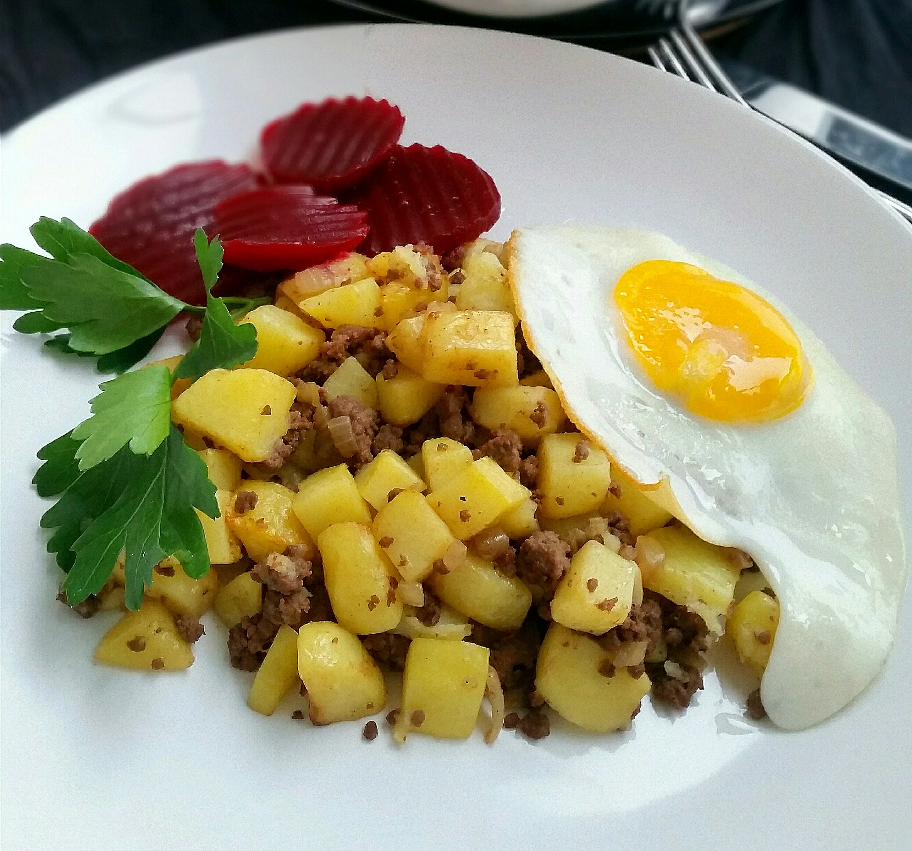 Pytt i panna med köttfärs - ZEINAS KITCHEN