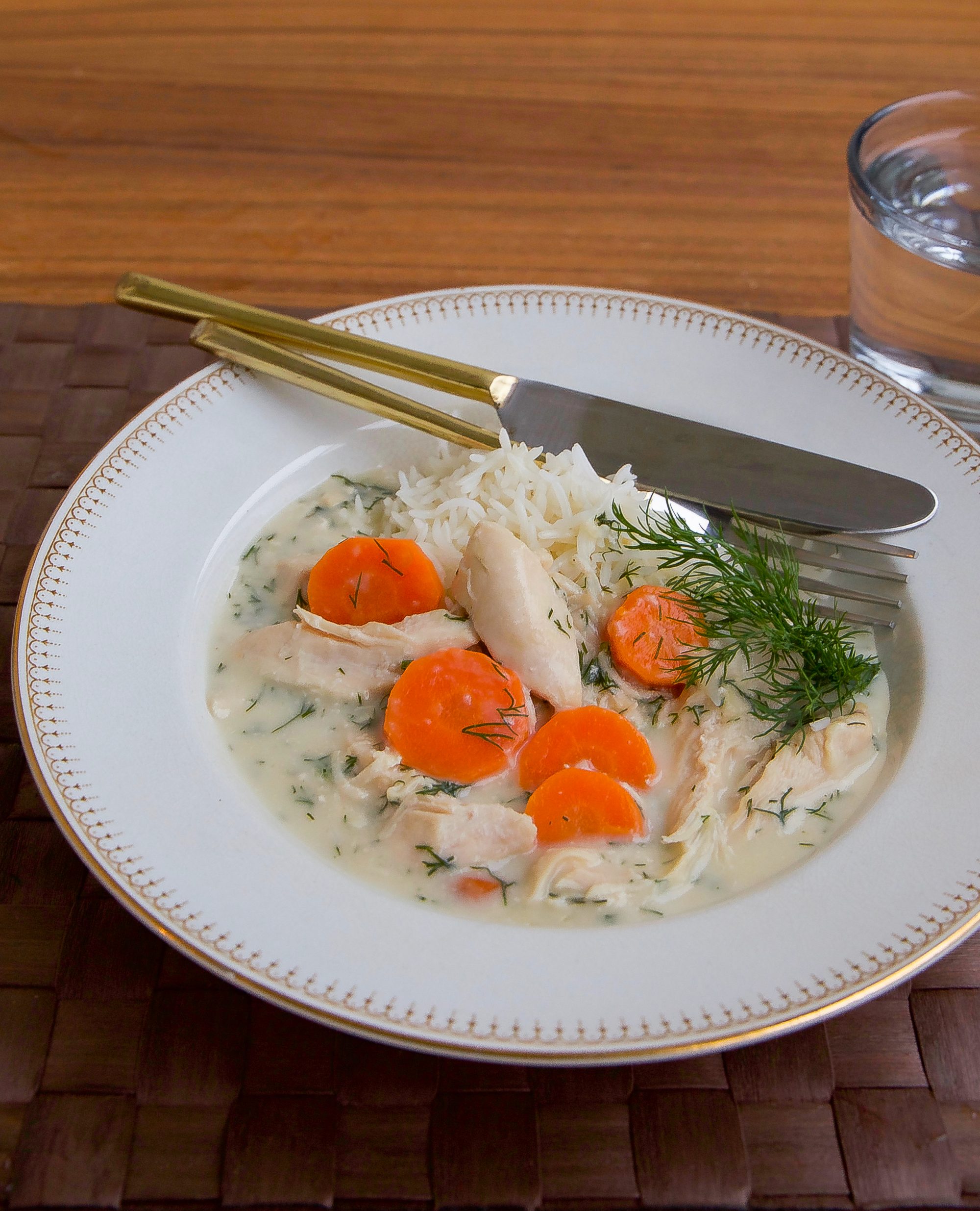 Kokt kyckling i dillsås ZEINAS KITCHEN