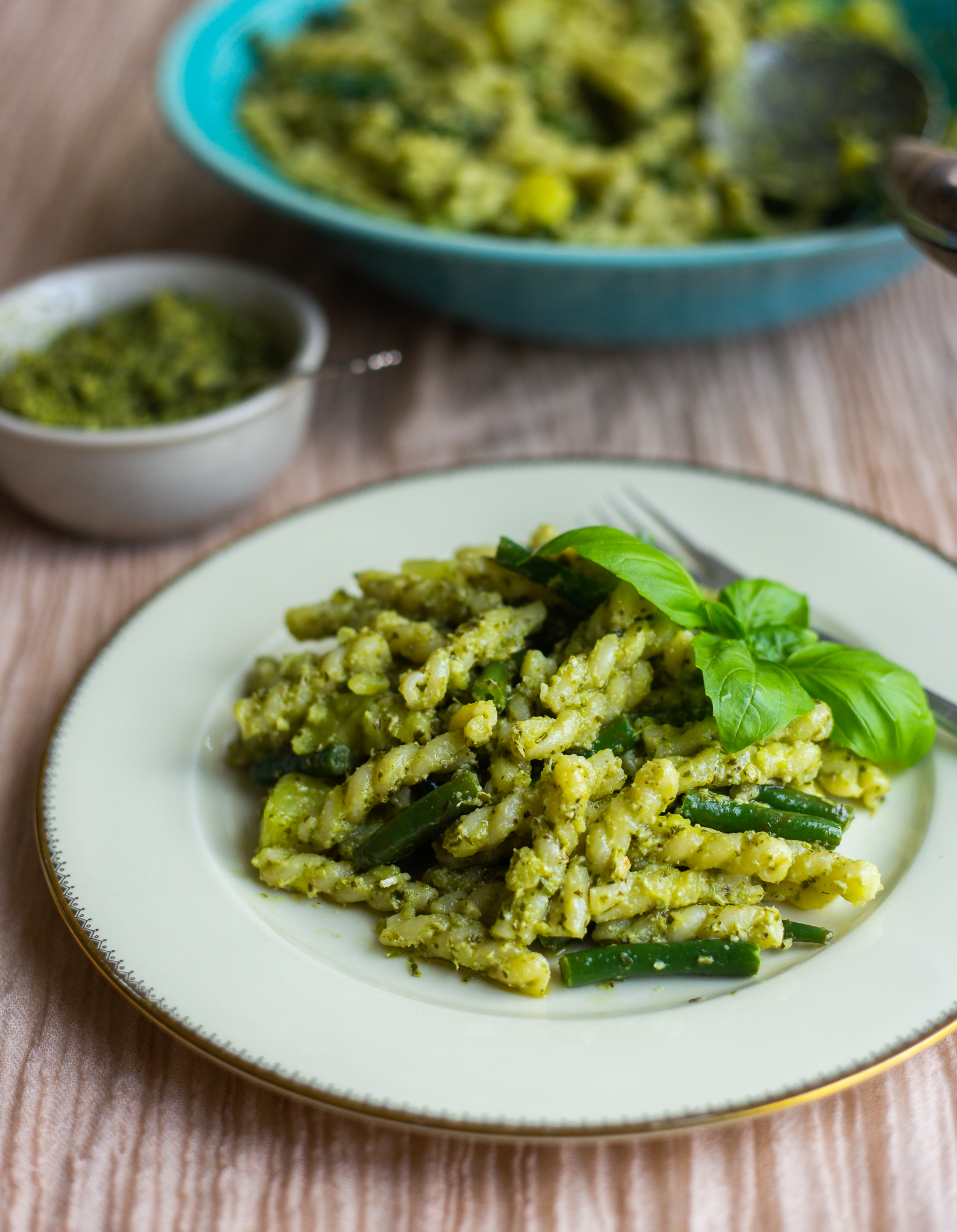 Pasta Al Pesto Genovese Med Gröna Bönor Och Potatis Zeinas Kitchen 