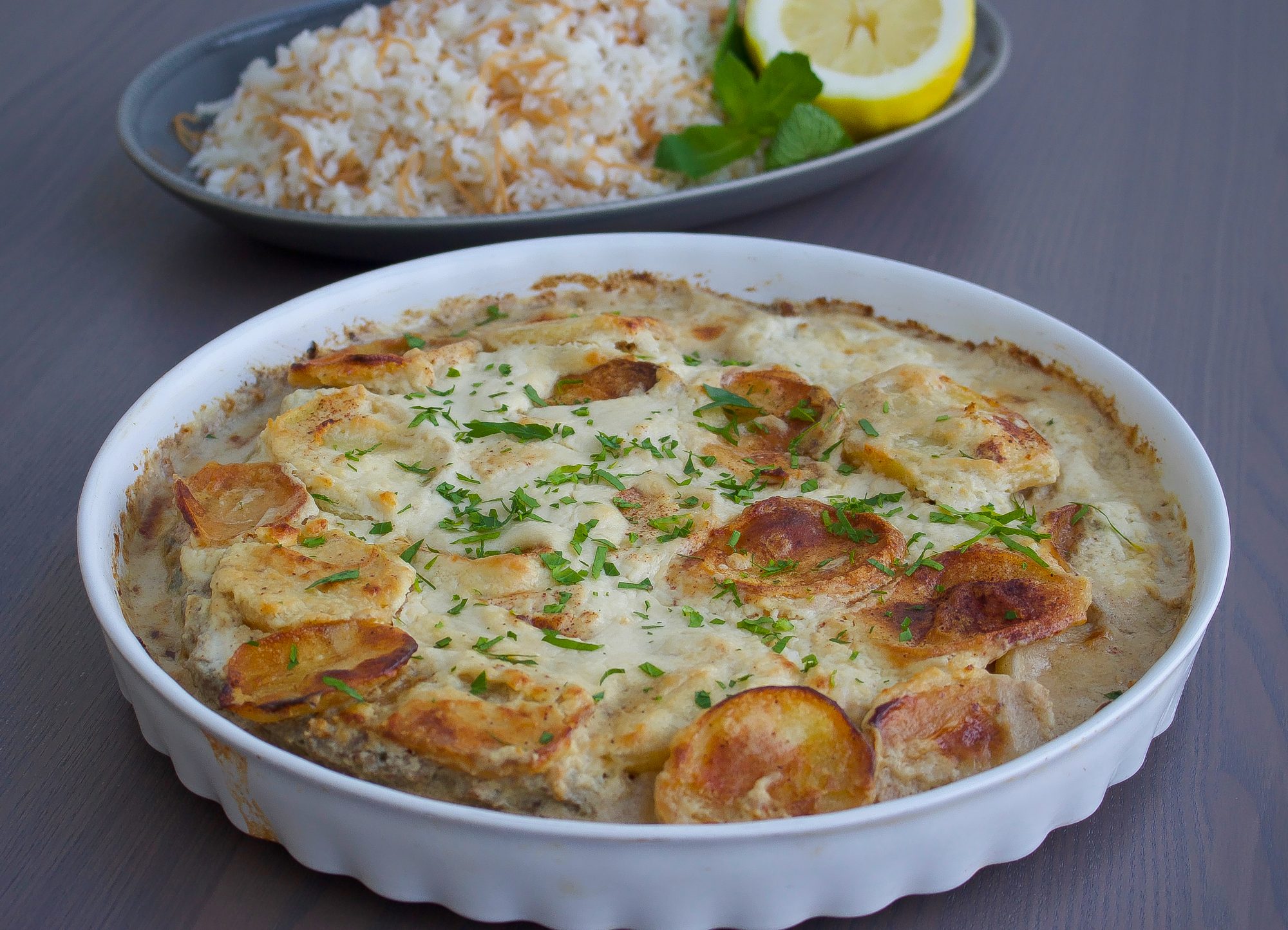 Kafta bi tahina Kafta i tahinasås Zeinas Kitchen