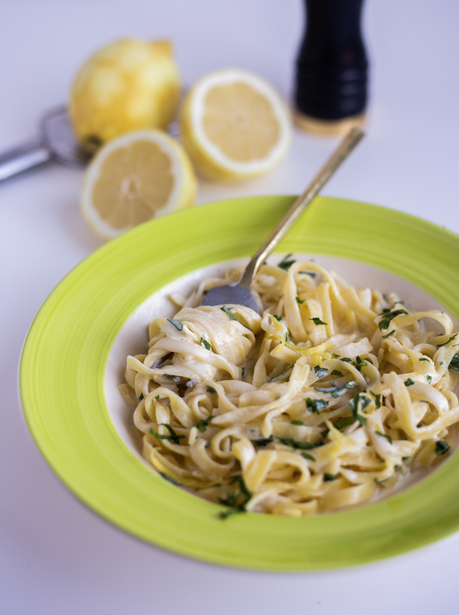 Pasta A Limone- Italiensk Pastarätt Med Citron - Zeinas Kitchen